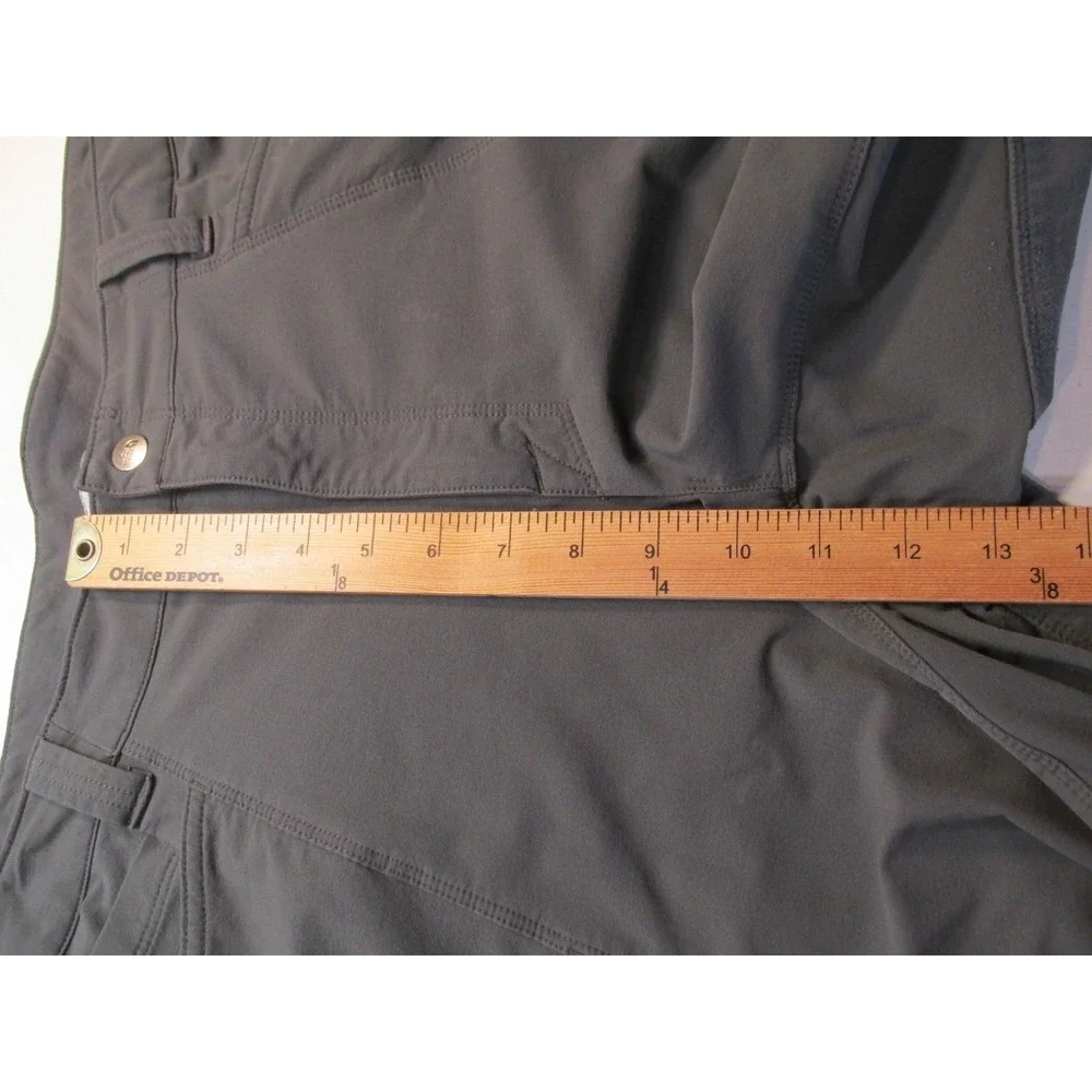 The North Face Mens 40 Gray Nylon Cargo Shorts Hiking Activewear Stretch